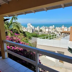 Residencial Maria Bed and breakfast